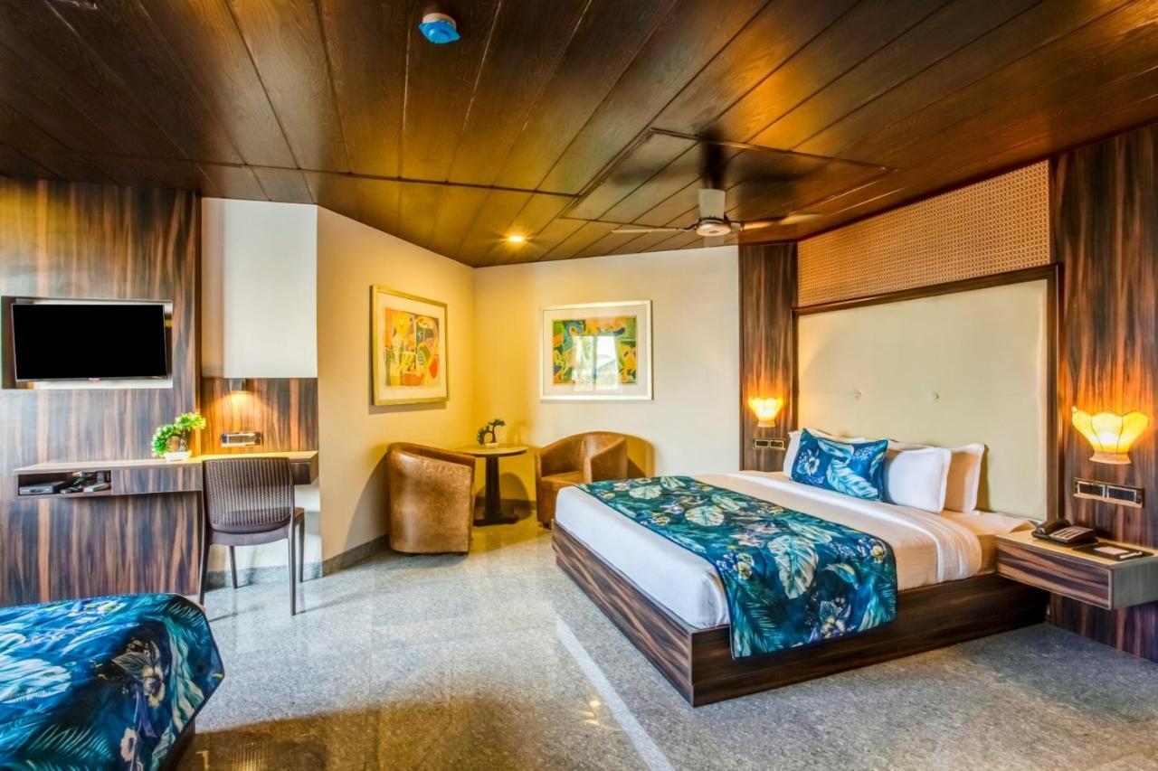 Summit Calangute Resort & Spa エクステリア 写真