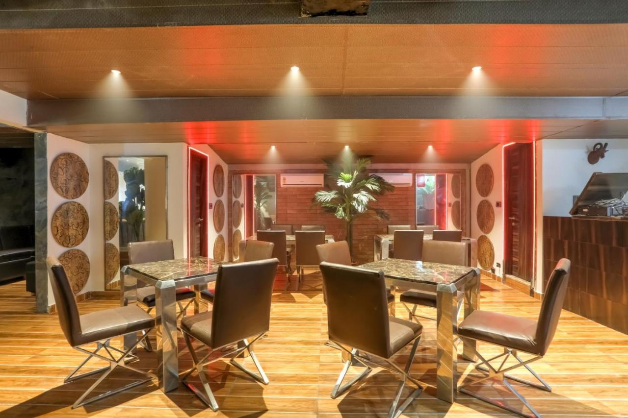 Summit Calangute Resort & Spa エクステリア 写真