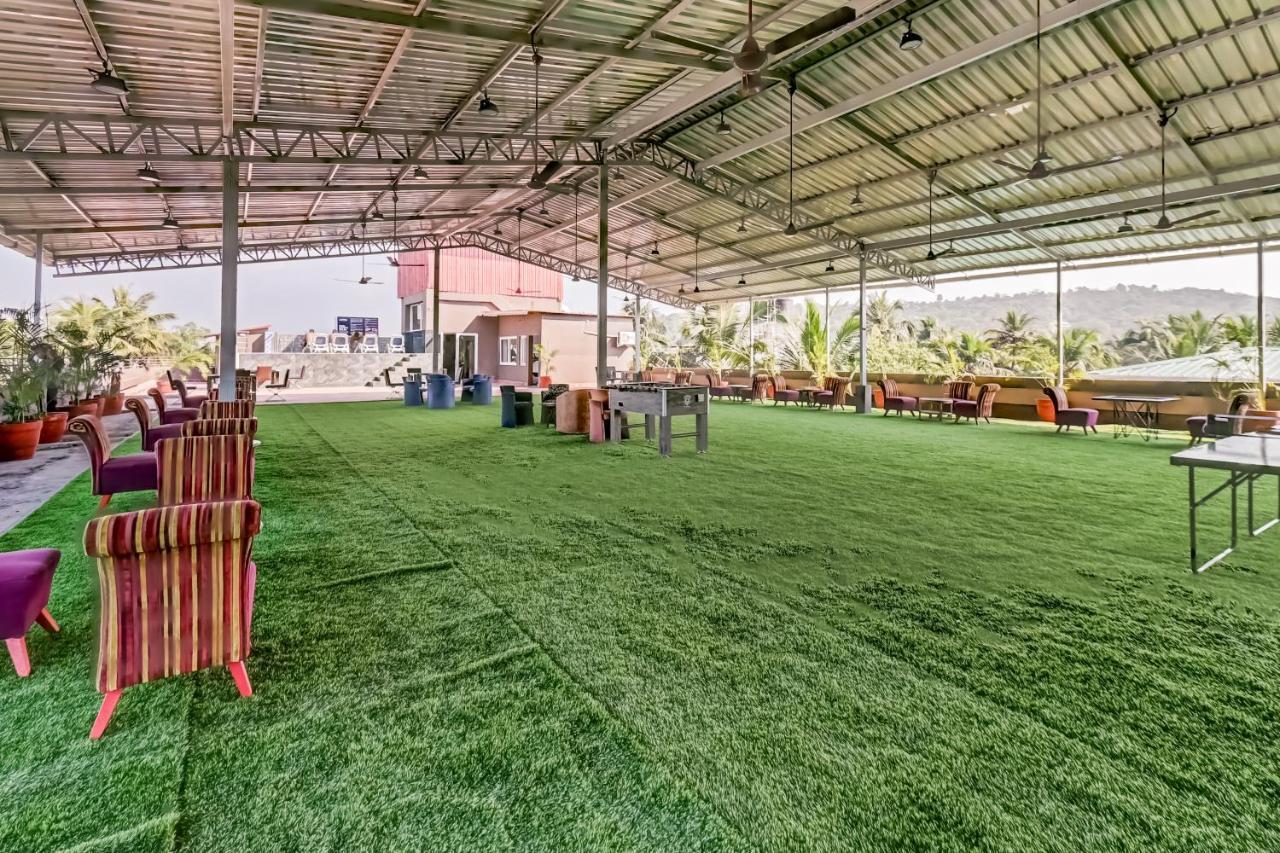 Summit Calangute Resort & Spa エクステリア 写真